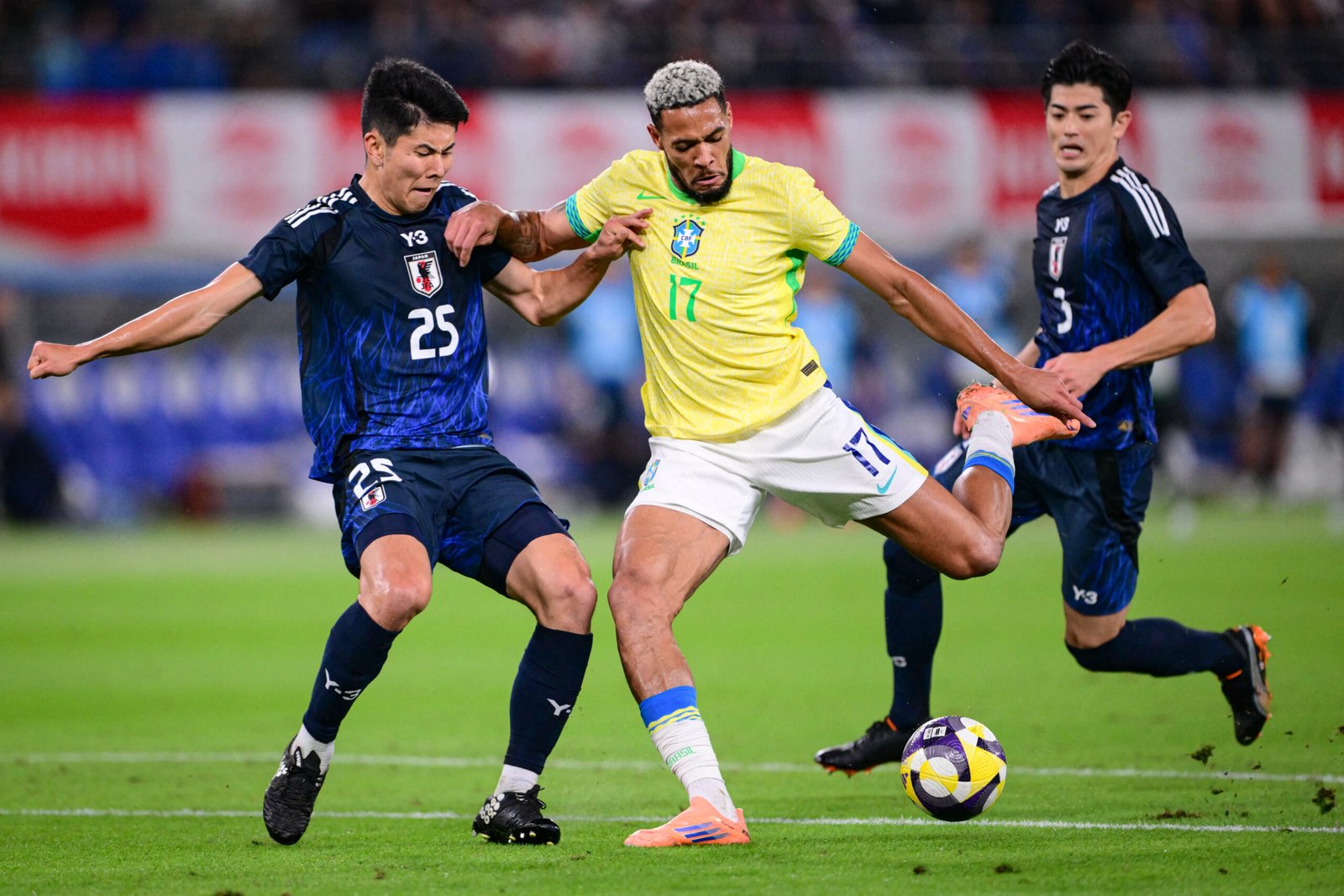 De 2 a 0 a 3 a 2: falhas individuais custam caro, e Brasil leva virada do Japão De 2 a 0 a 3 a 2: falhas individuais custam caro, e Brasil leva virada do Japão