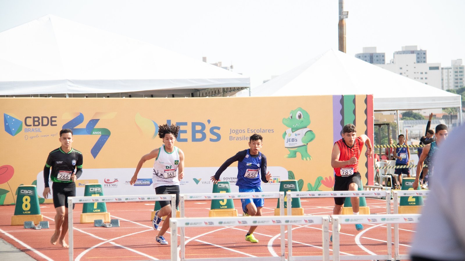 Delegação do DF brilha no JEB’s com pódios no atletismo e lição de resiliência no judô