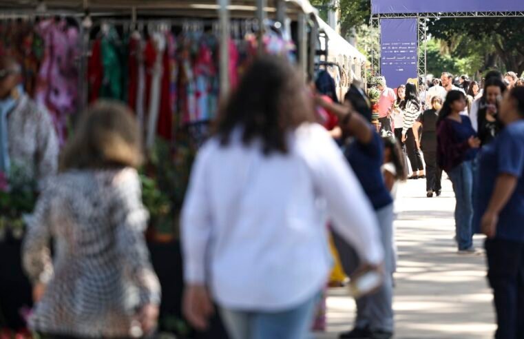 Desemprego no trimestre cai para menor taxa da série histórica