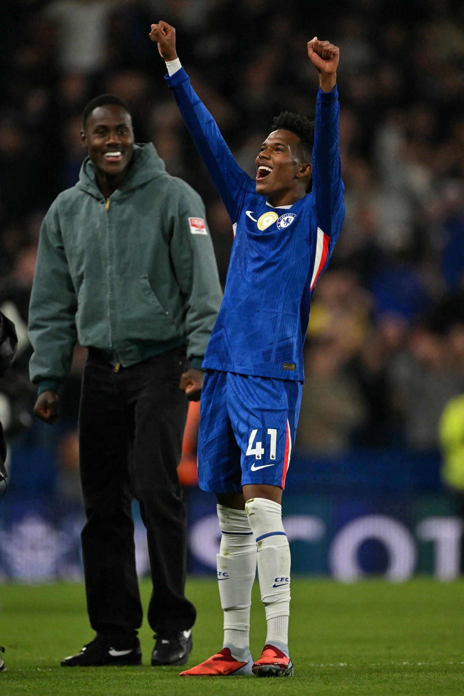 Estêvão marca primeiro gol pelo Chelsea em vitória sobre o Liverpool Estêvão marca primeiro gol pelo Chelsea em vitória sobre o Liverpool
