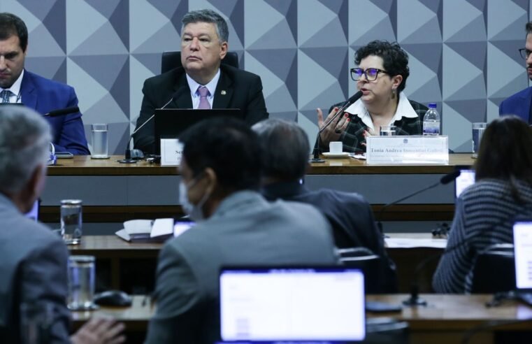 Ex-integrante de Conselho diz na CPI que alertou sobre fraudes no INSS