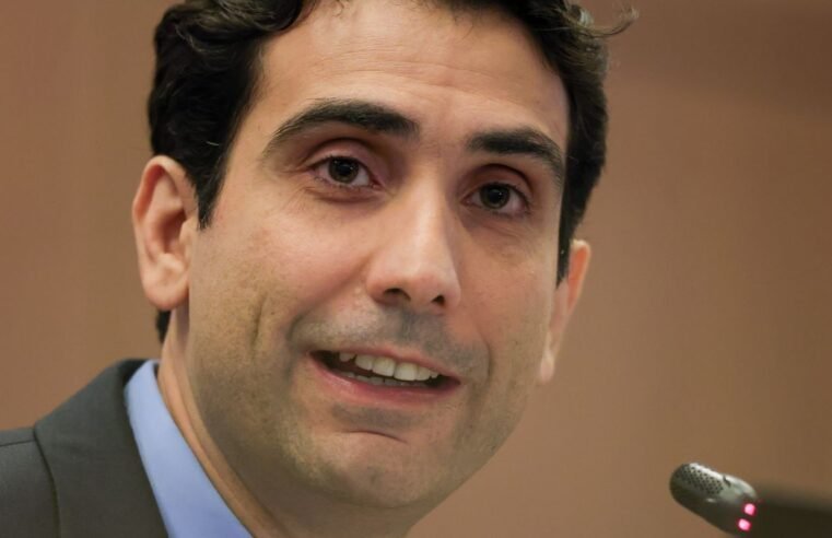 Galípolo diz que mercado de trabalho é o mais exuberante em 3 décadas