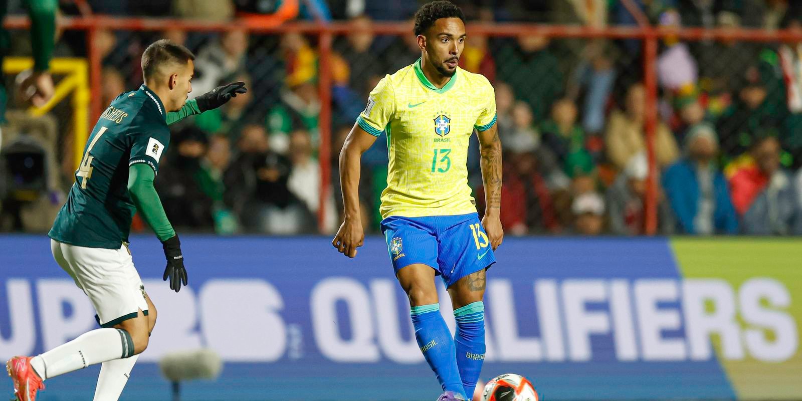 Lateral Vitinho é convocado para defender a seleção brasileira Lateral Vitinho é convocado para defender a seleção brasileira