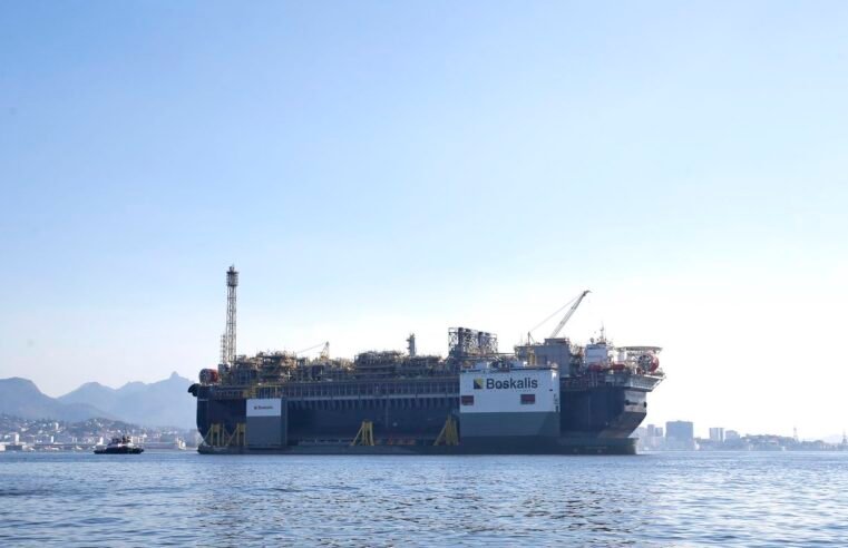 Leilão de pré-sal vende 5 dos 7 blocos ofertados; ágio chega a 251,63%