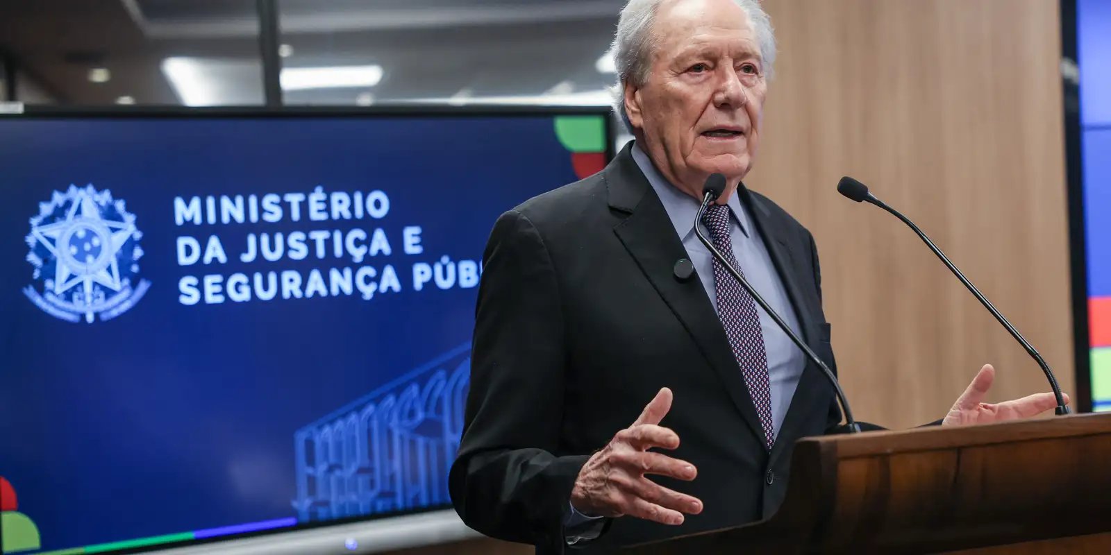Lewandowski: operações recentes são prenúncio da PEC da segurança Lewandowski: operações recentes são prenúncio da PEC da segurança