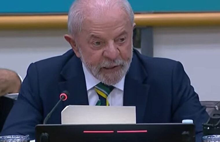 Lula diz que gestor que deixa obra parada deve ser preso