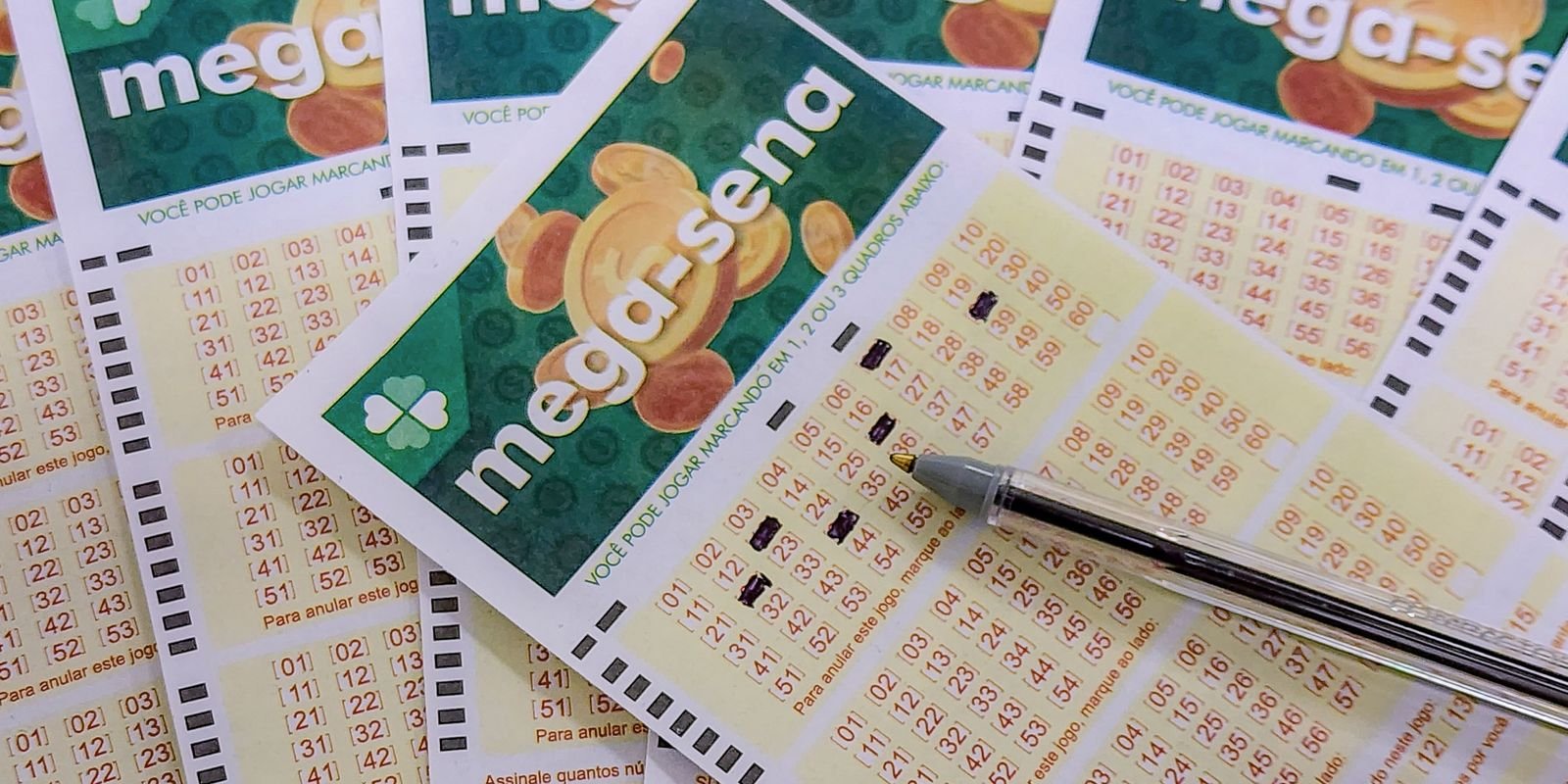 Mega-Sena sorteia neste sábado prêmio acumulado em R$ 27 milhões Mega-Sena sorteia neste sábado prêmio acumulado em R$ 27 milhões