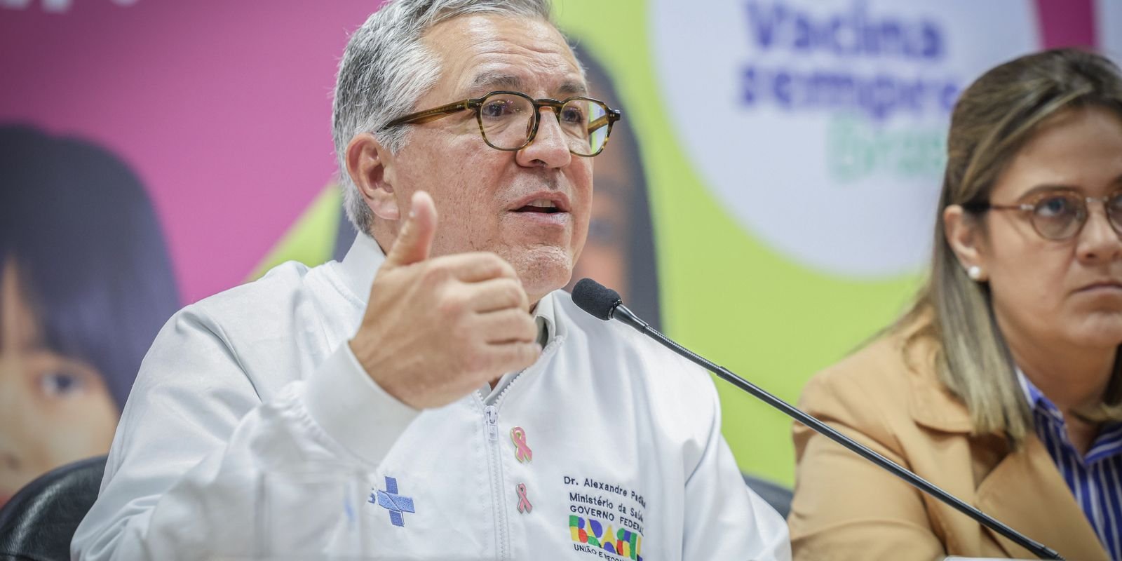 Ministro faz apelo por atualização da caderneta vacinal das crianças Ministro faz apelo por atualização da caderneta vacinal das crianças