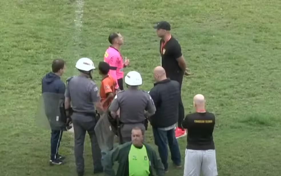 Mulher é presa por racismo em jogo do Corinthians no Paulistão sub-12