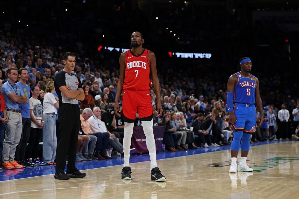 Oklahoma vence Houston em prorrogação dupla na abertura da temporada 2025-26 da NBA Oklahoma vence Houston em prorrogação dupla na abertura da temporada 2025-26 da NBA