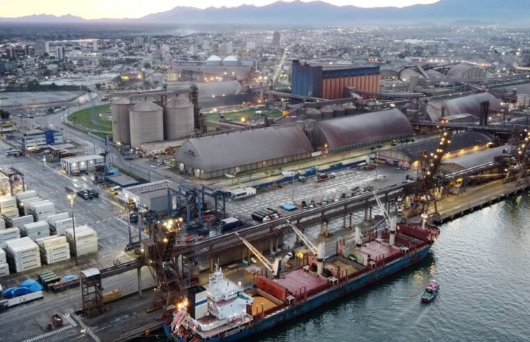 Porto de Paranaguá é concedido ao Consórcio Canal Galheta Dragagem