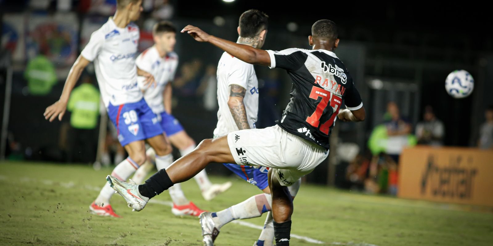 Rádio Nacional transmite as emoções de Fortaleza e Vasco Rádio Nacional transmite as emoções de Fortaleza e Vasco