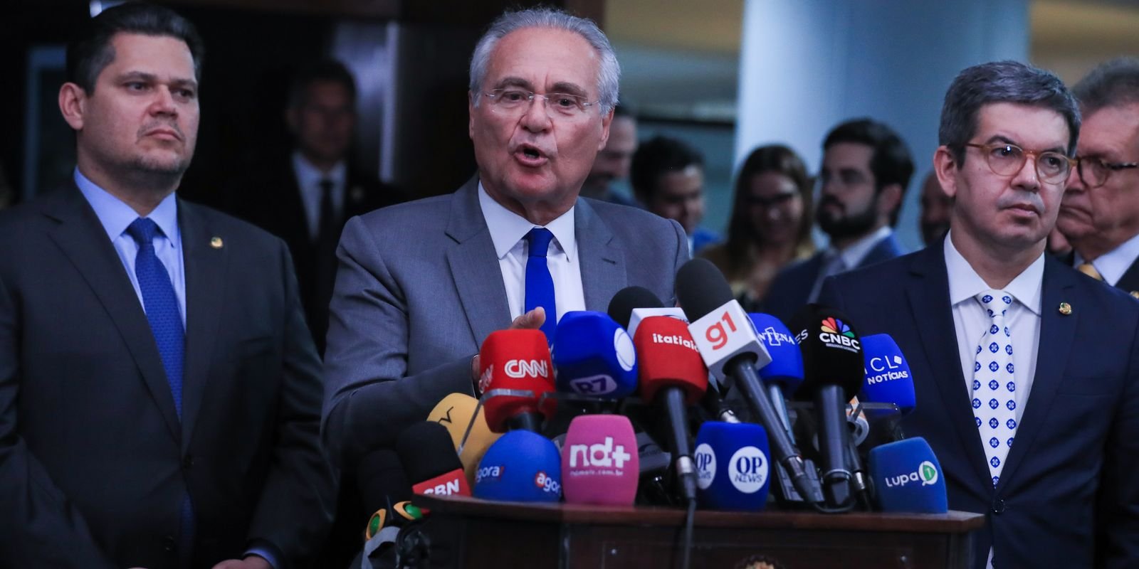Renan Calheiros será relator do projeto de isenção do IR no Senado Renan Calheiros será relator do projeto de isenção do IR no Senado