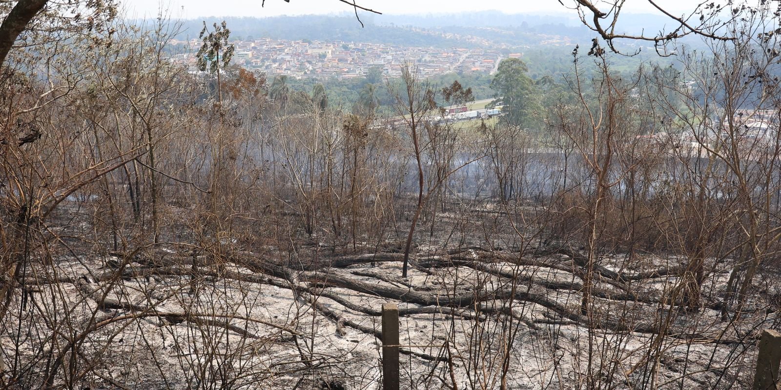 SP segue em atenção para queimadas; reservatórios estão em alerta SP segue em atenção para queimadas; reservatórios estão em alerta