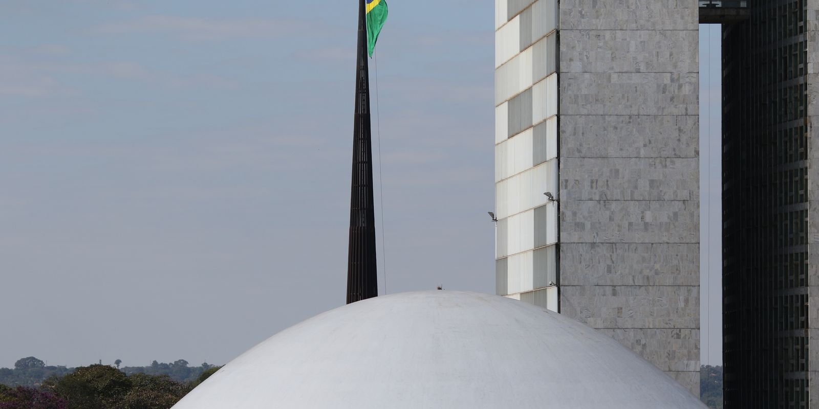 Senado analisa projeto que regulamenta comitê gestor de novo imposto Senado analisa projeto que regulamenta comitê gestor de novo imposto