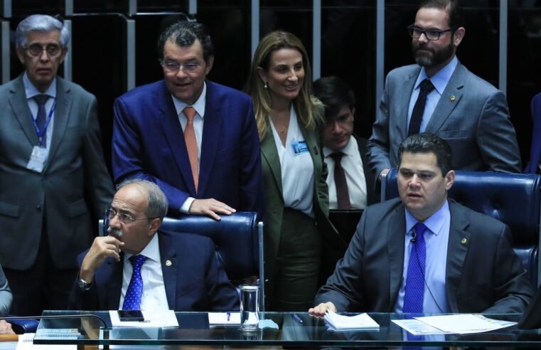 Senado aprova projeto que proíbe empréstimo consignado não autorizado