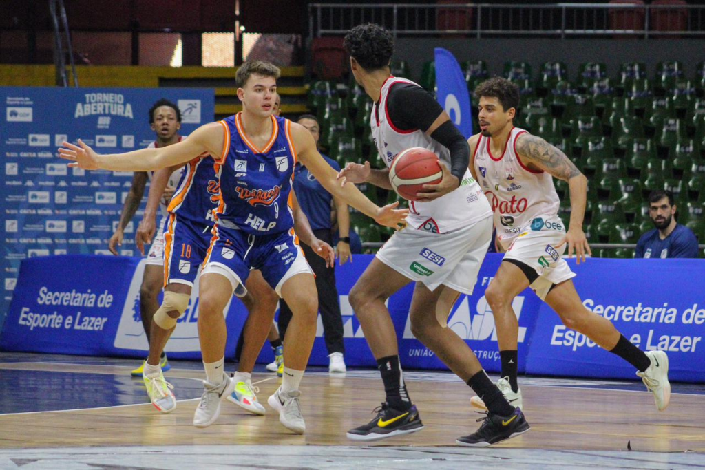 Torneio de Abertura NBB: Unifacisa vence o Pato e vai decidir o quinto lugar Torneio de Abertura NBB: Unifacisa vence o Pato e vai decidir o quinto lugar