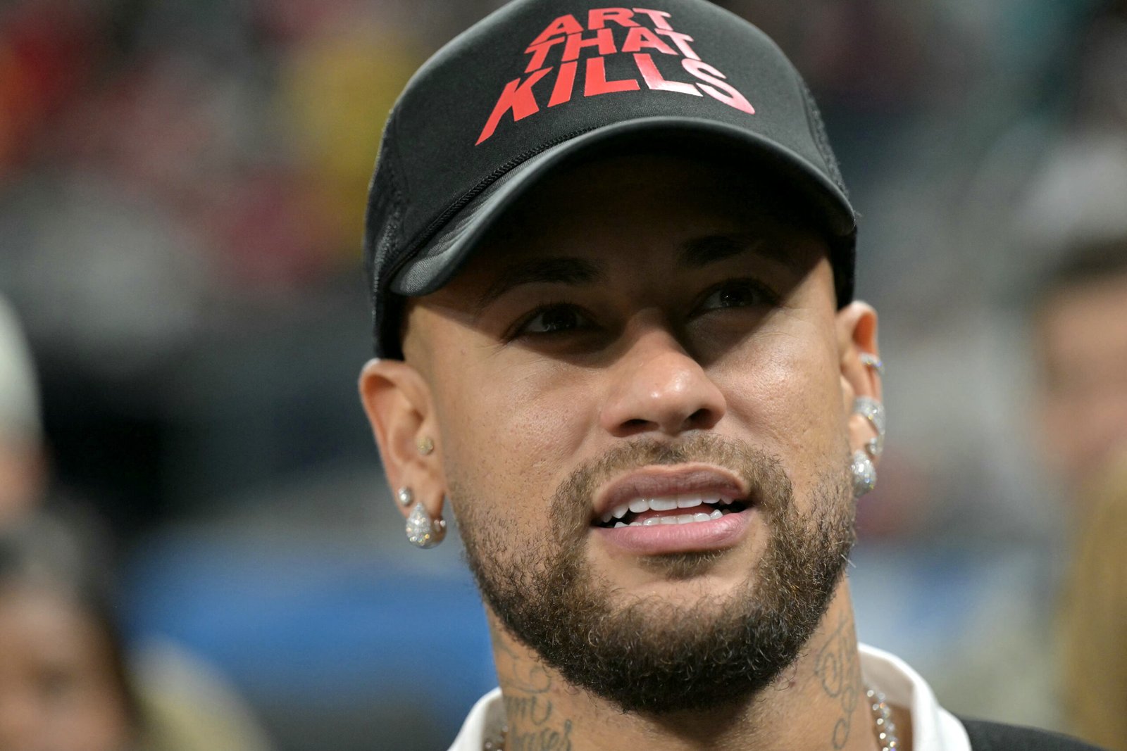 ‘Tentando ficar 100% fisicamente’, diz Neymar sobre esforço para ir à Copa