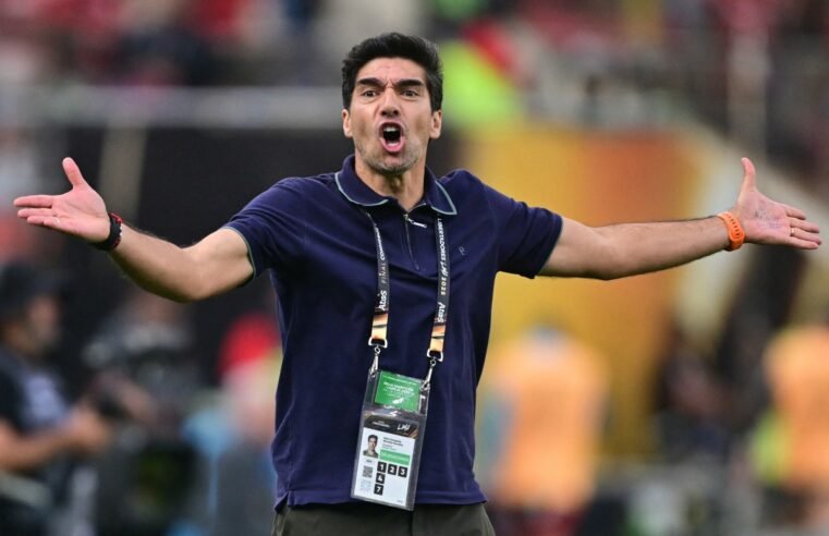 Abel diz que faltou ousadia ao Palmeiras na final da Libertadores, mas ironiza arbitragem