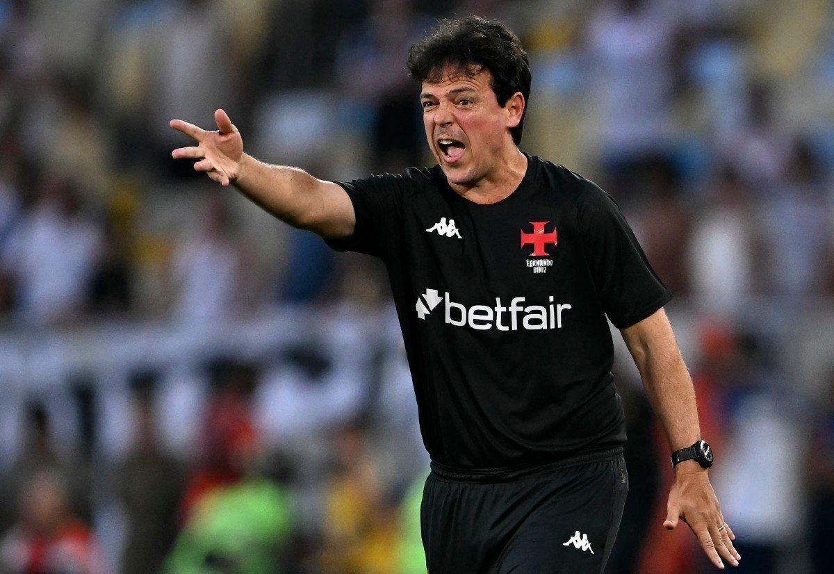 Bahia bate Vasco em jogo polêmico e complica rival no Brasileirão