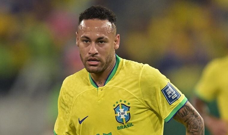 Brasil registra quase 2.500 pessoas com nome Neymar, revela Censo do IBGE