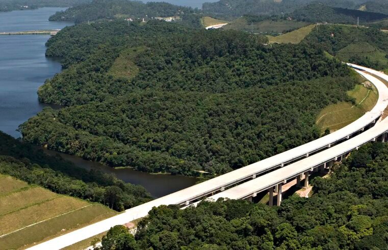 Caminhão interdita Rodoanel em São Paulo e PM é acionada