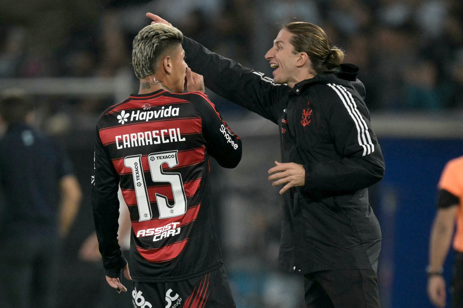 Carrascal sofre edema ósseo e vira dúvida no Flamengo para os próximos jogos do Brasileirão