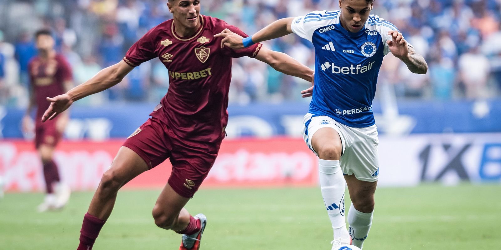 Cruzeiro empata com Flu e perde chance de colocar pressão nos líderes