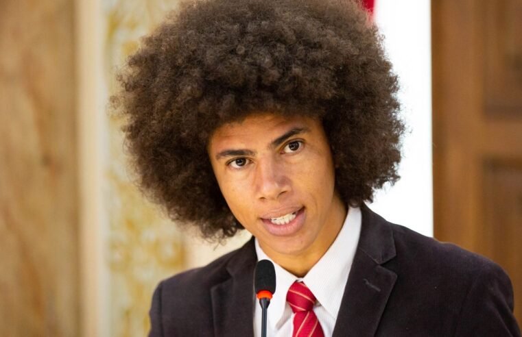 Deputado do PR filmado em briga de rua diz que sofreu racismo