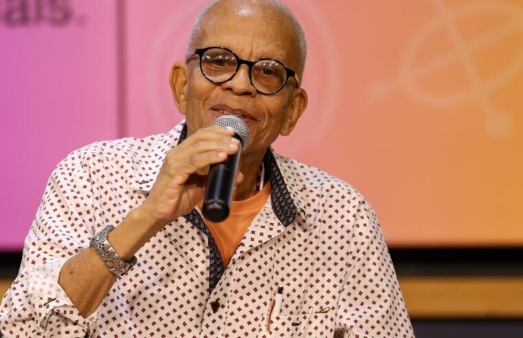 Encontro de Nei Lopes e Luiz Antonio Simas exalta identidade negra