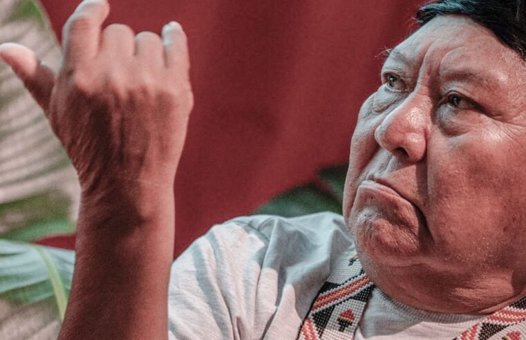“Enquanto estivermos aqui o céu não cairá”, diz escritor yanomami