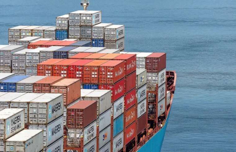 Exportações brasileiras batem recorde em outubro, apesar de tarifaço