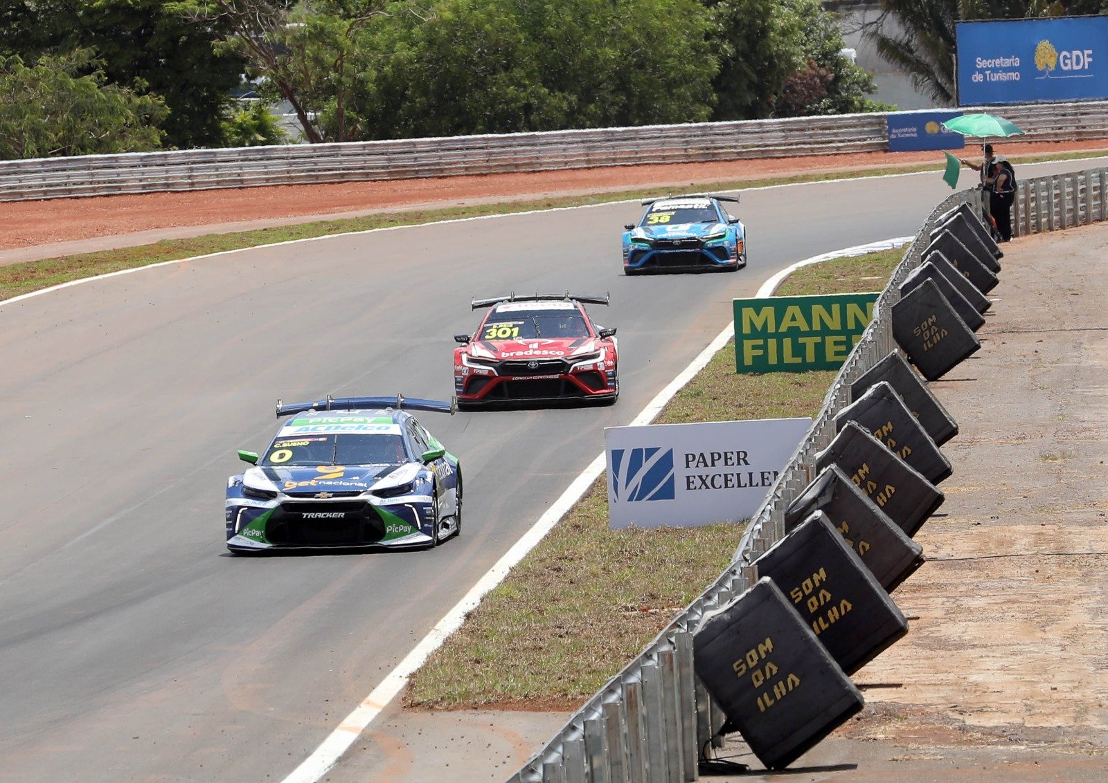 Final do GP BRB de Stock Car movimenta o domingo no Autódromo