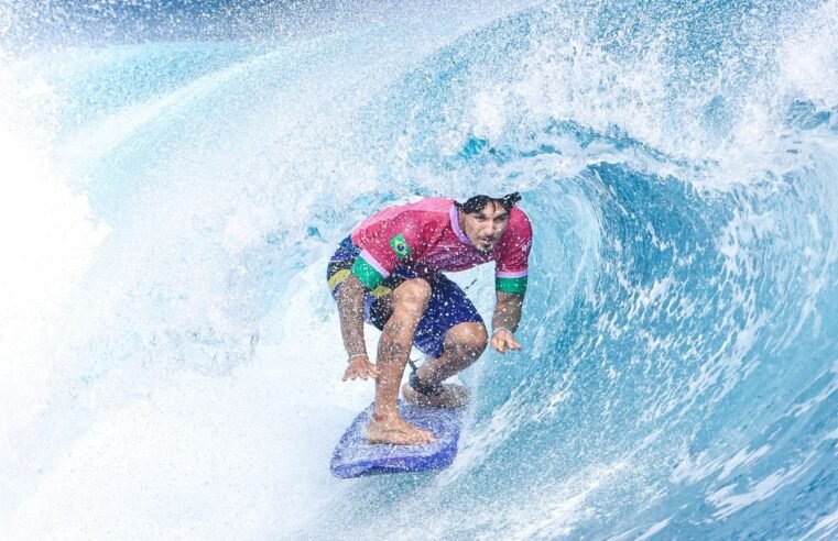 Gabriel Medina retorna ao Circuito Mundial de Surfe em 2026