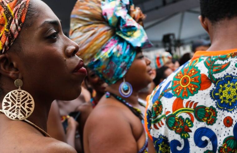 Hoje é Dia destaca consciência negra, trânsito e Rachel de Queiroz