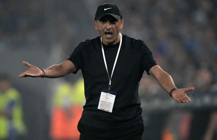 Inter demite Ramón Díaz após goleada e queda para a zona de rebaixamento do Brasileirão