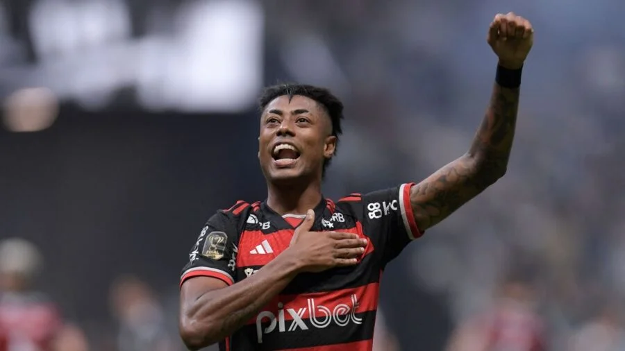 Justiça revoga suspensão de 12 jogos de Bruno Henrique por caso de apostas