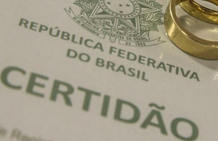 Pela 1ª vez, uniões consensuais superam casamento civil e religioso