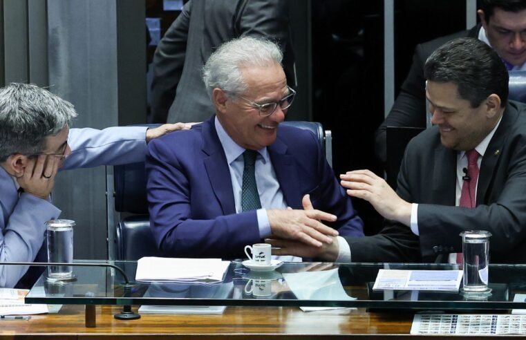 Por unanimidade, Senado aprova isentar IR para quem ganha até RS 5 mil