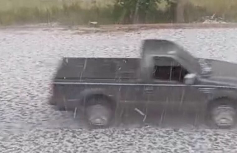 Queda de granizo atinge mais de 34 mil pessoas em Erechim