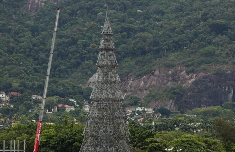 Rio se prepara para inaugurar árvore de natal da lagoa