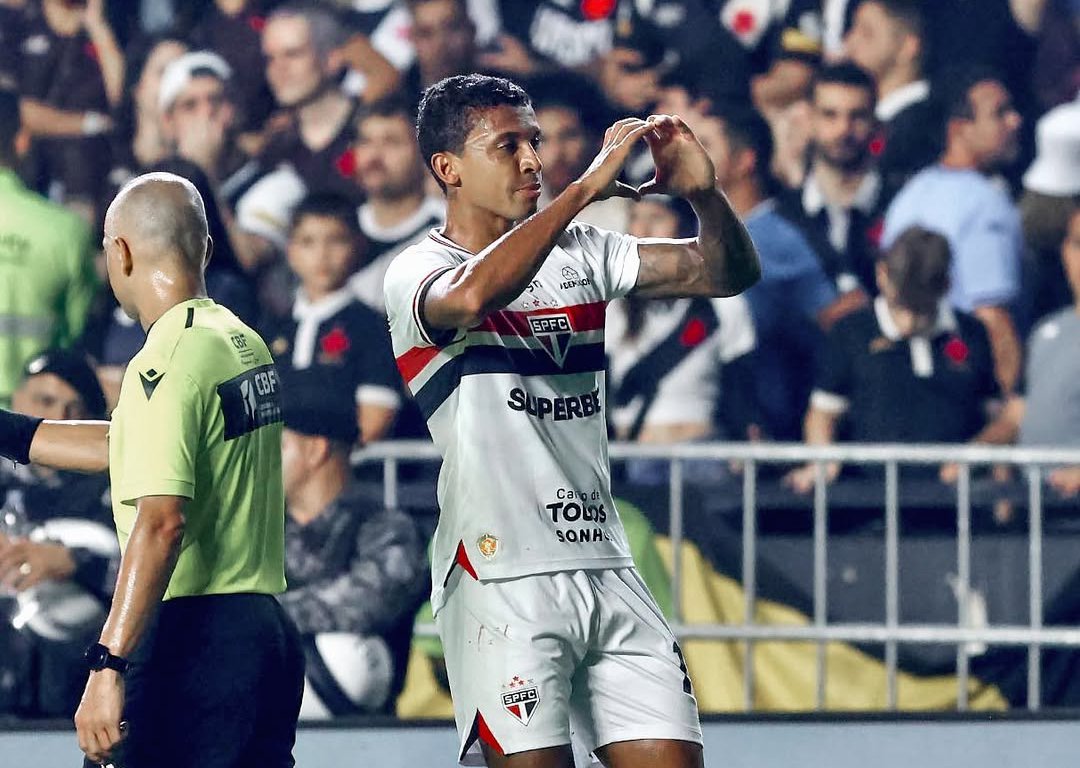 São Paulo vence Vasco, mira G6 e derruba tabu de 12 anos em São Januário