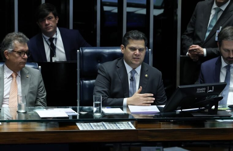 Após decisão de Mendes, Alcolumbre fala em votar PEC do Marco Temporal