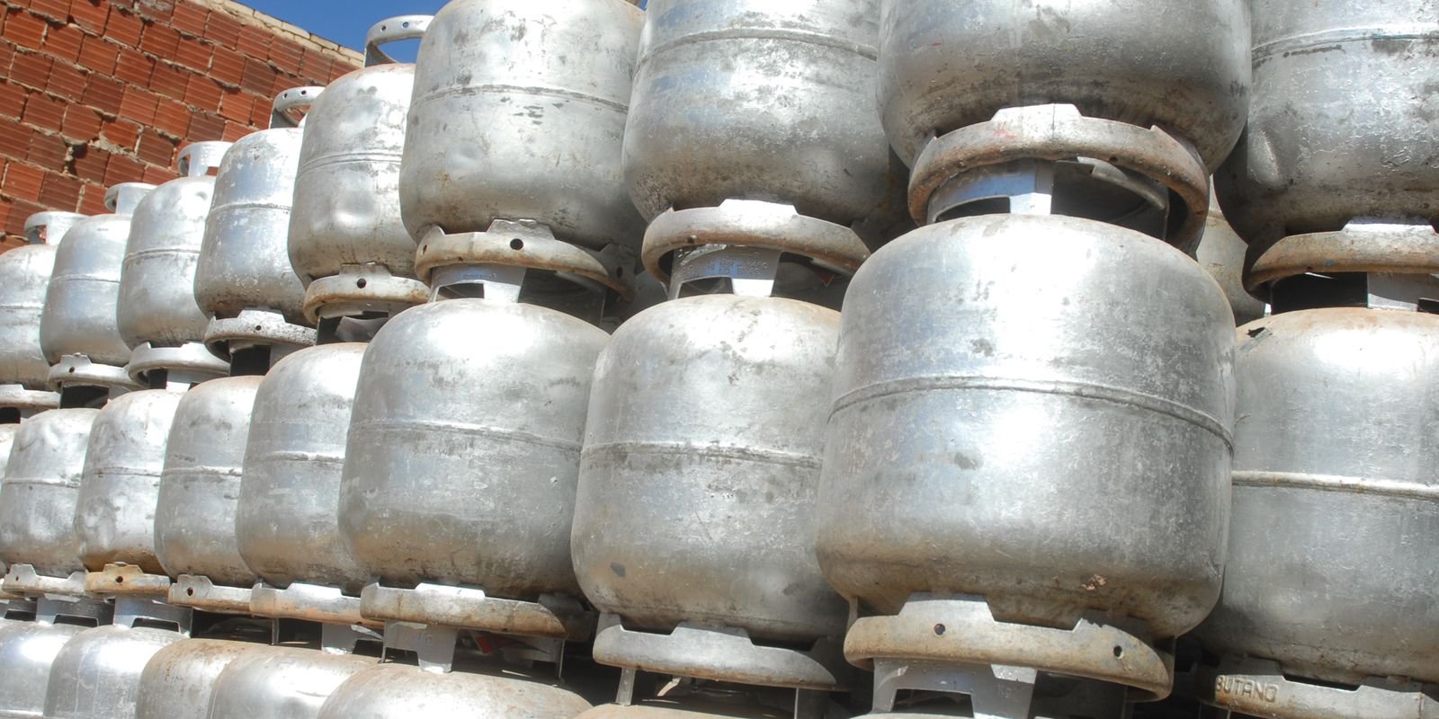 Beneficiários com NIS final 1 recebem Auxílio Gás nesta quarta-feira