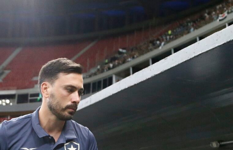 Botafogo anuncia saída do técnico italiano Davide Ancelotti