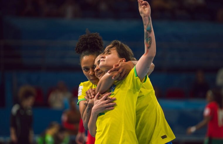 Brasil bate Portugal e conquista Copa do Mundo feminina de futsal