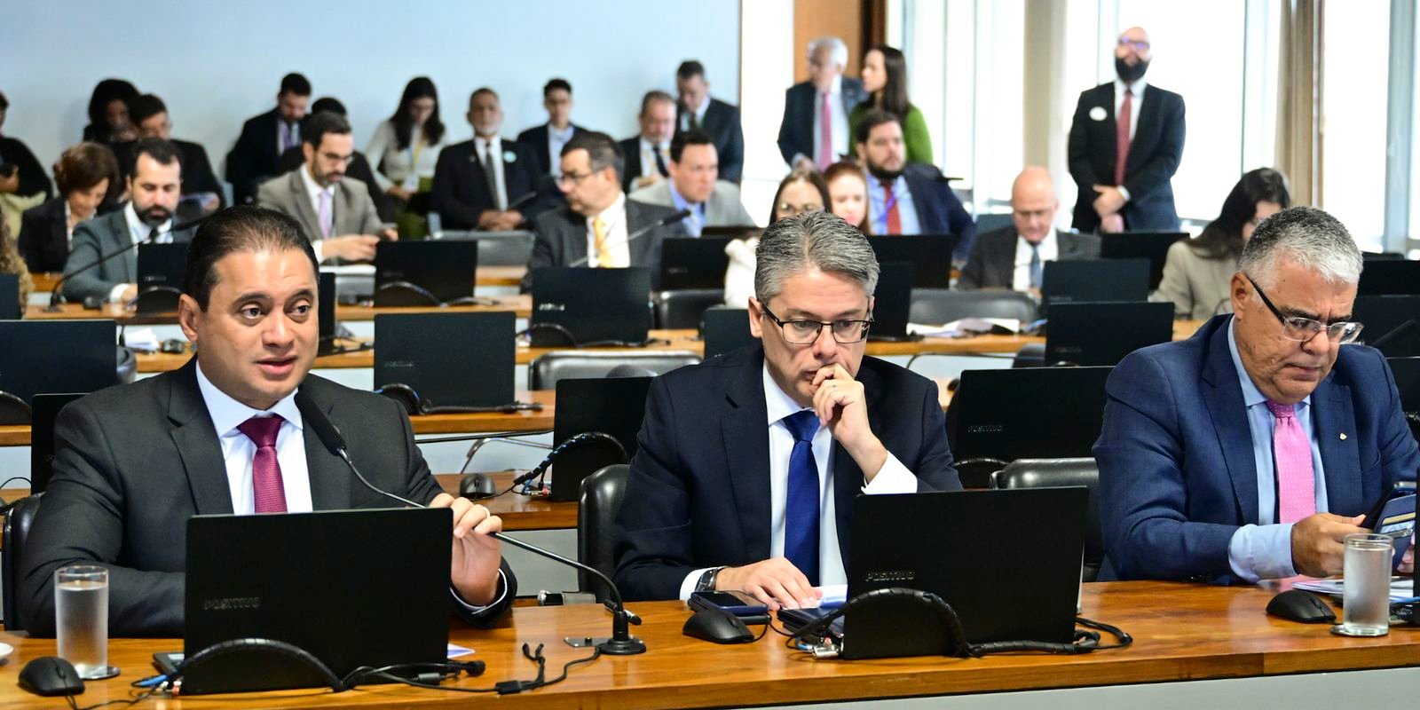 CCJ do Senado aprova PL Antifacção e texto segue para o plenário