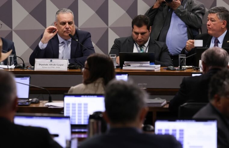 CPMI do INSS rejeita convocação do filho de Lula e Jorge Messias