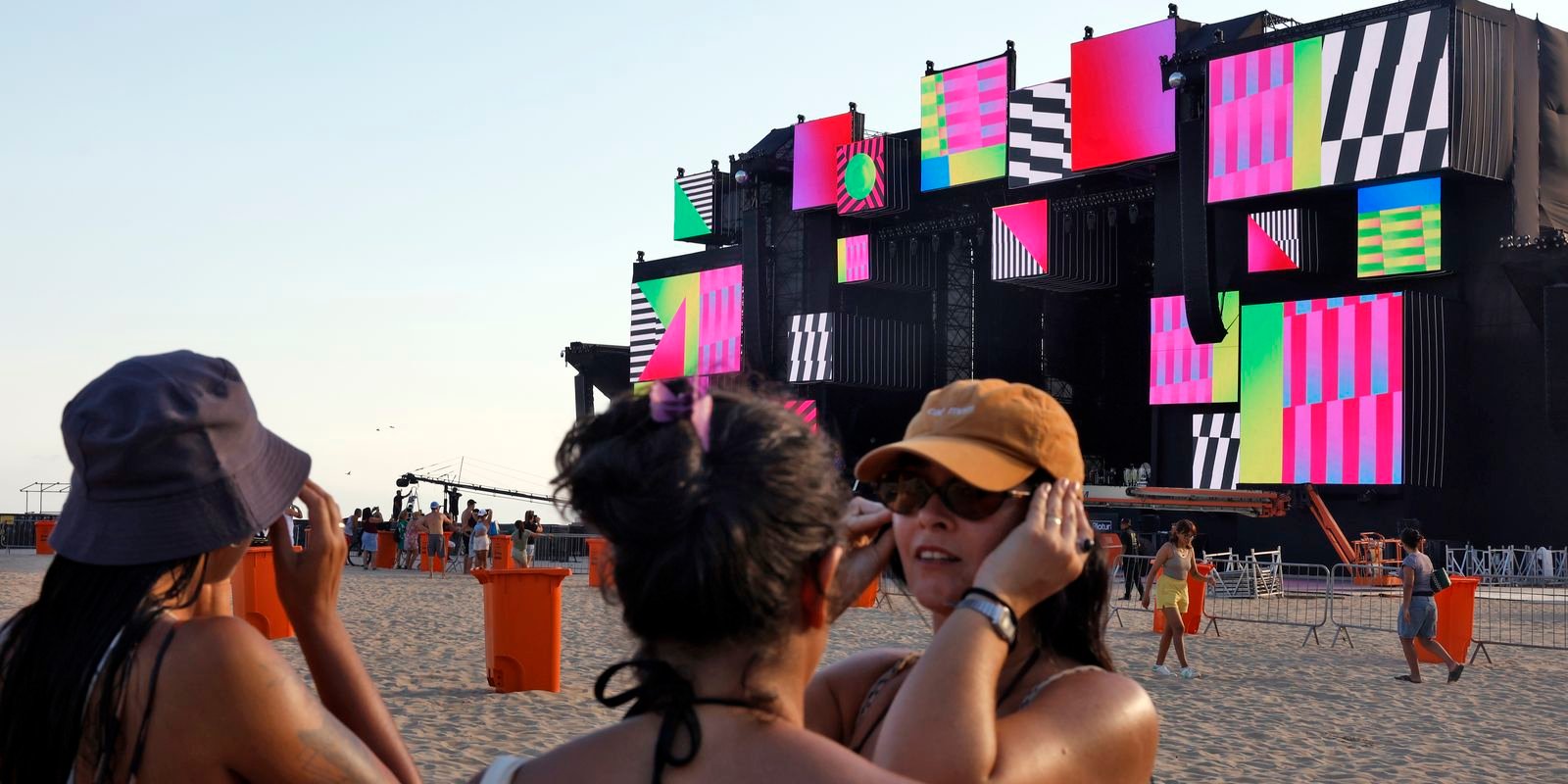 Copacabana já vive clime de expectativa para a festa da virada
