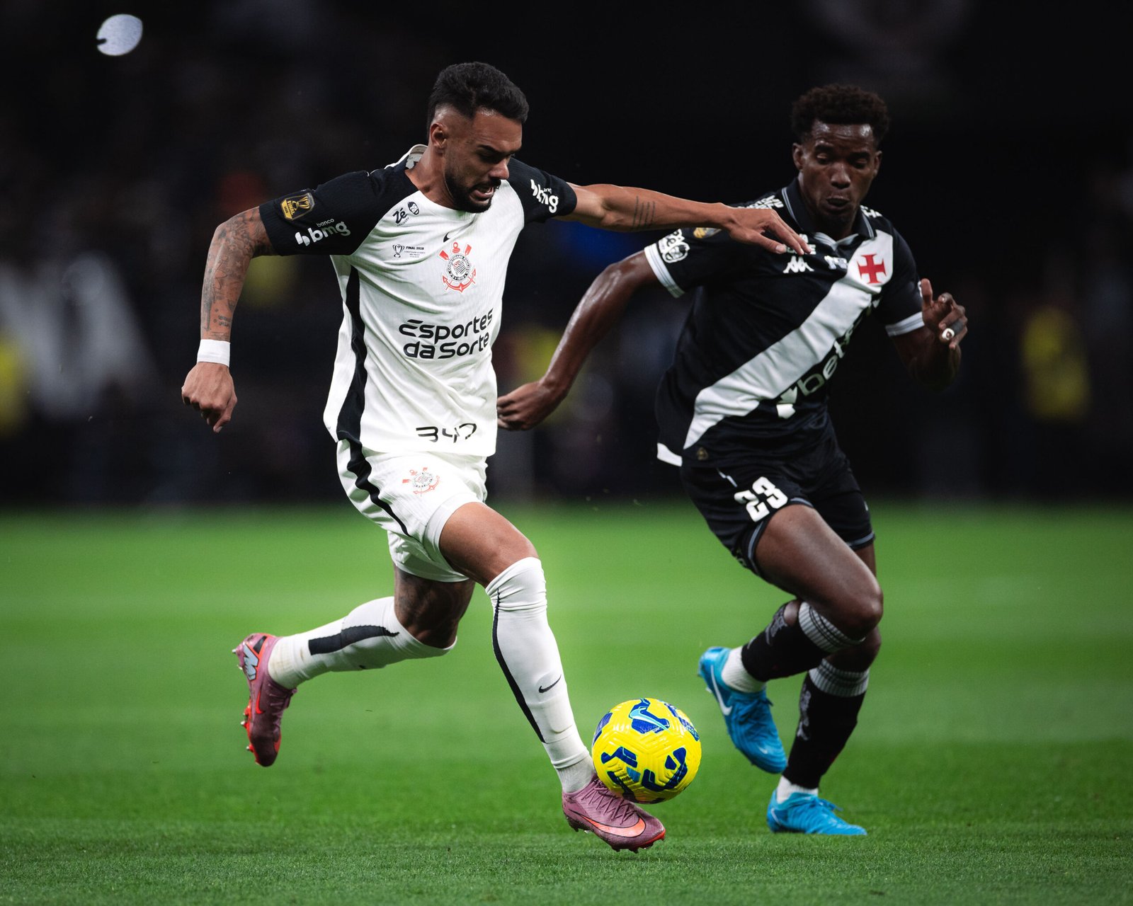 Corinthians e Vasco empatam sem gols em 1º jogo da final da Copa do Brasil
